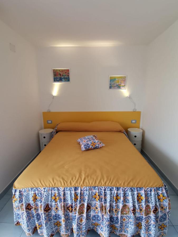 Tuttiacasaditeresa Rooms Procida Zewnętrze zdjęcie